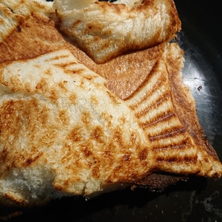 食パンで簡単餡子たい焼き